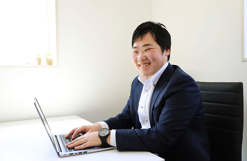 スタッフ紹介